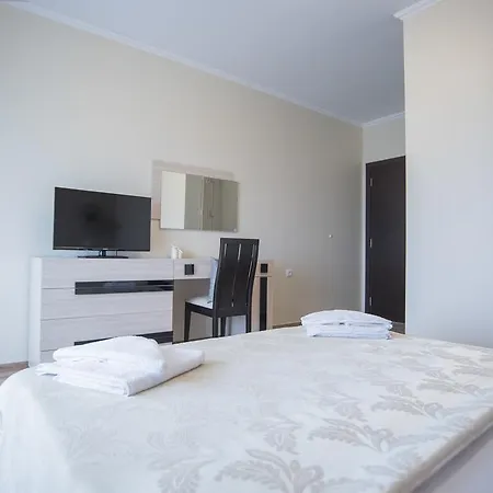 Stavrev Guest house *